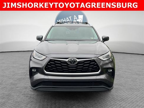 Used 2021 Toyota Highlander Limited image 9