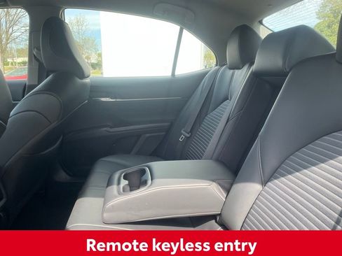 Used 2024 Toyota Camry SE FWD image 16