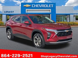 Used 2024 Chevrolet Trax LT image 1