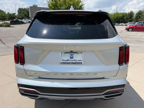 Used 2022 Kia Sorento EX w/ Panoramic Sunroof Package FWD image 23