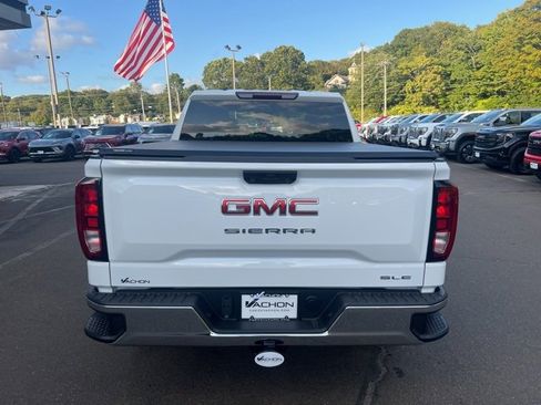 New 2026 GMC Sierra 1500 SLE image 7