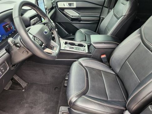 Used 2021 Ford Explorer ST w/ Equipment Group 401A image 12