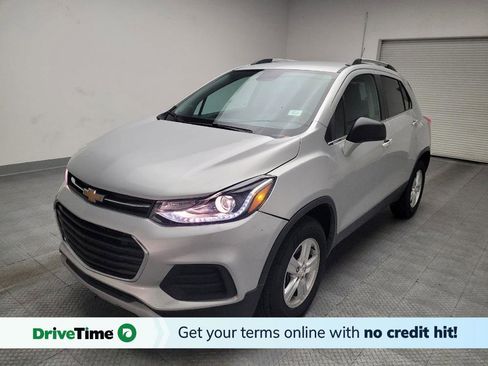 Used 2020 Chevrolet Trax LT w/ LT Convenience Package image 1