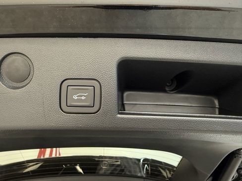 New 2026 Chevrolet Equinox LT w/ Convenience Package II image 7