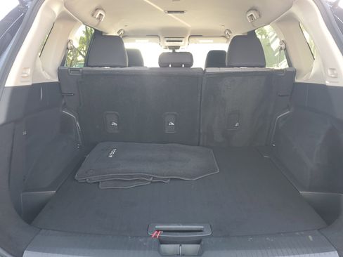 Certified 2023 Nissan Rogue SV image 14