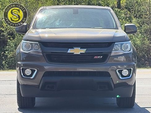 Used 2015 Chevrolet Colorado Z71 image 2