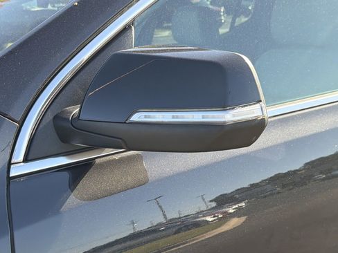 Used 2020 GMC Acadia SLT w/ Driver Alert Package II image 31