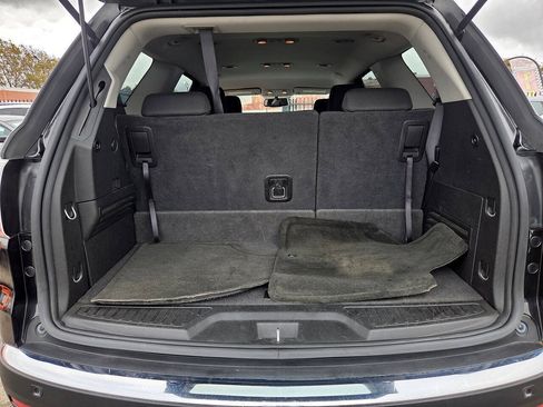 Used 2012 GMC Acadia SLE FWD image 43