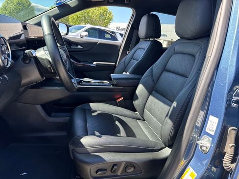 Used 2025 Chevrolet Equinox LT w/ Convenience Package II image 15