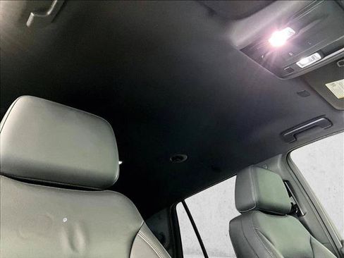 Used 2022 Chevrolet Tahoe LS RWD image 17