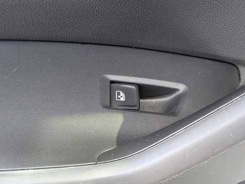 Used 2019 Volkswagen Jetta SE FWD image 29