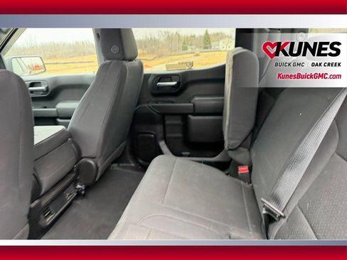 Used 2021 Chevrolet Silverado 1500 Custom Trail Boss image 4