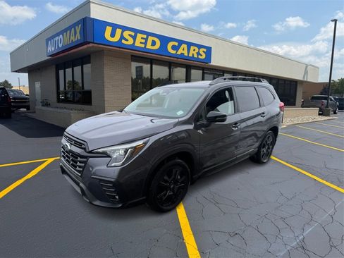Used 2023 Subaru Ascent Onyx Edition image 1