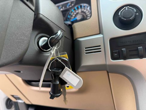 Used 2013 Ford F150 Lariat w/ Luxury Equipment Group image 26