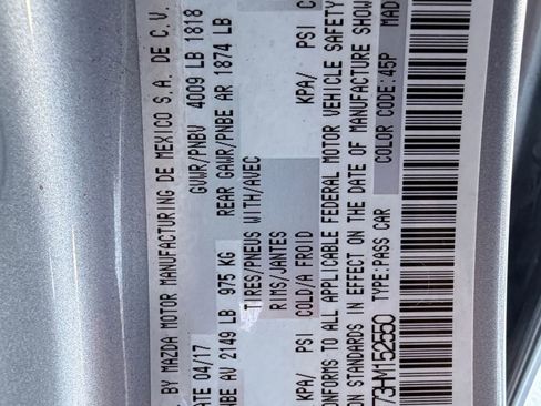 Used 2017 MAZDA MAZDA3 Sport image 39