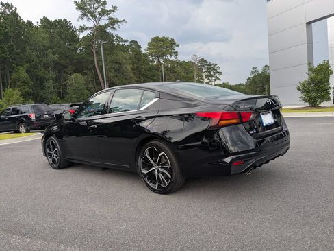 Used 2024 Nissan Altima 2.5 SR FWD image 6