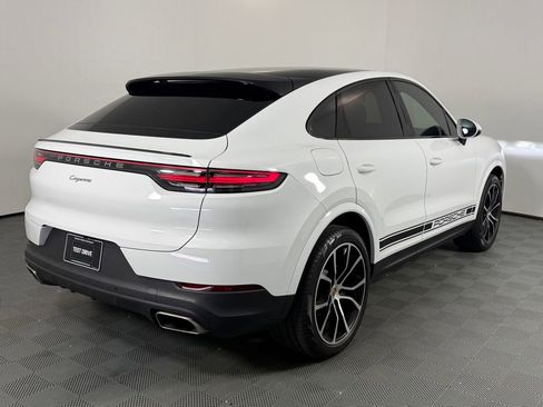 Certified 2022 Porsche Cayenne Coupe AWD/4WD image 7