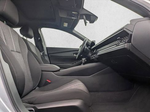 Used 2023 Honda Accord Sport image 21