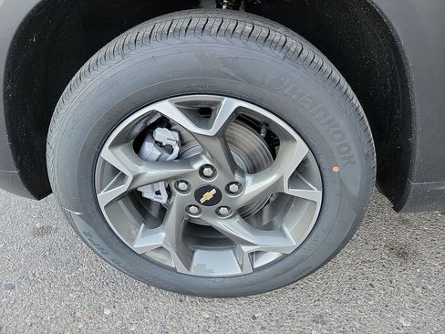 New 2026 Chevrolet Trax LT w/ Driver Confidence Package image 14