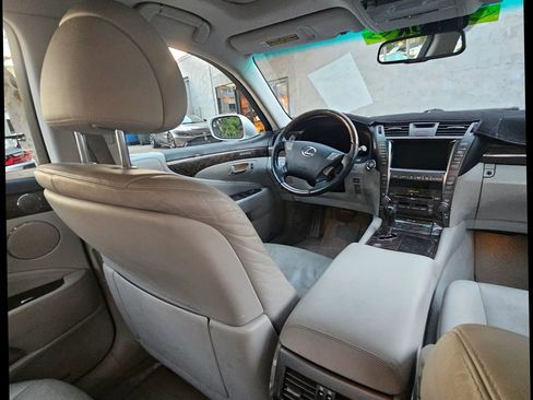 Used 2007 Lexus LS 460 image 31