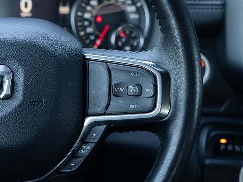 Used 2024 RAM 1500 Laramie image 26