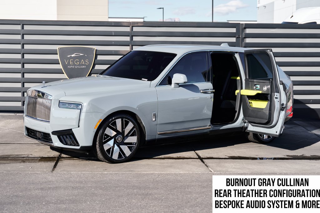Used 2025 Rolls-Royce Cullinan AWD/4WD image 1