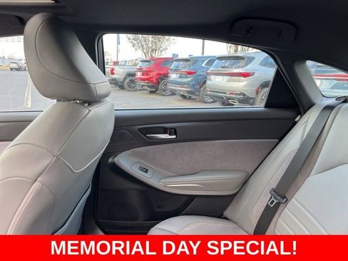 Used 2019 Toyota Avalon XSE w/ All Weather Liner Package FWD image 15