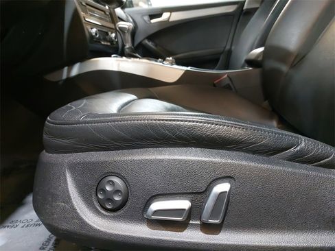 Used 2015 Audi A4 2.0T Premium Plus w/ Technology Package image 28