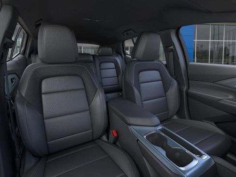 New 2026 Chevrolet Equinox EV LT image 16