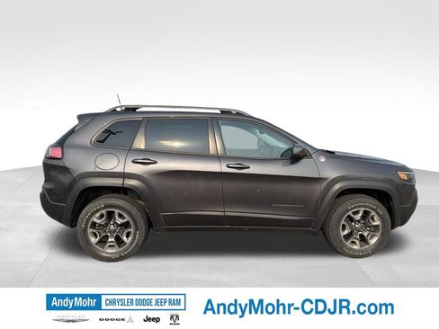 Used 2019 Jeep Cherokee Trailhawk w/ Cold Weather Group AWD/4WD image 8