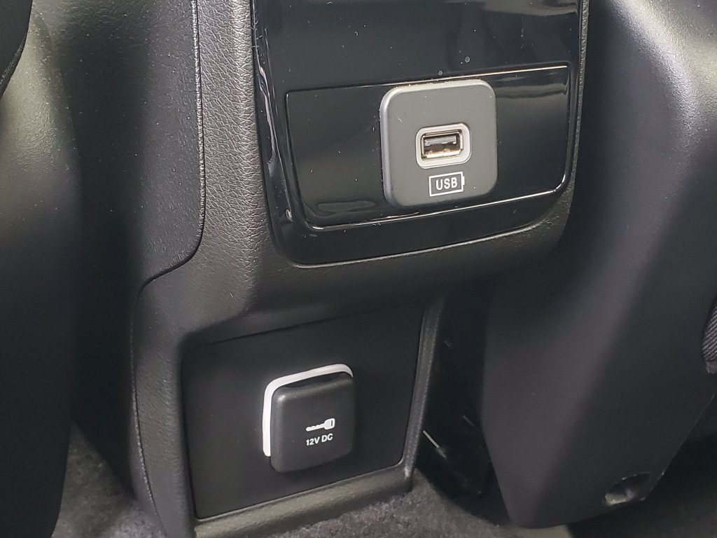 Used 2025 Jeep Compass Limited w/ Sun & Sound Group AWD/4WD image 28