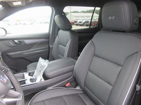 New 2026 Buick Enclave Sport Touring image 14