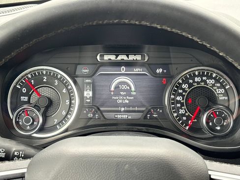 Used 2025 RAM 1500 Big Horn AWD/4WD image 22