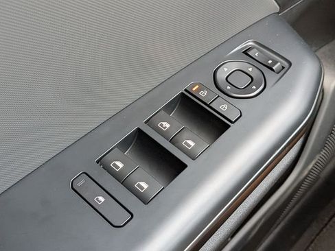 New 2025 Kia K4 FWD image 24
