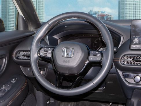 Certified 2023 Honda HR-V Sport image 15