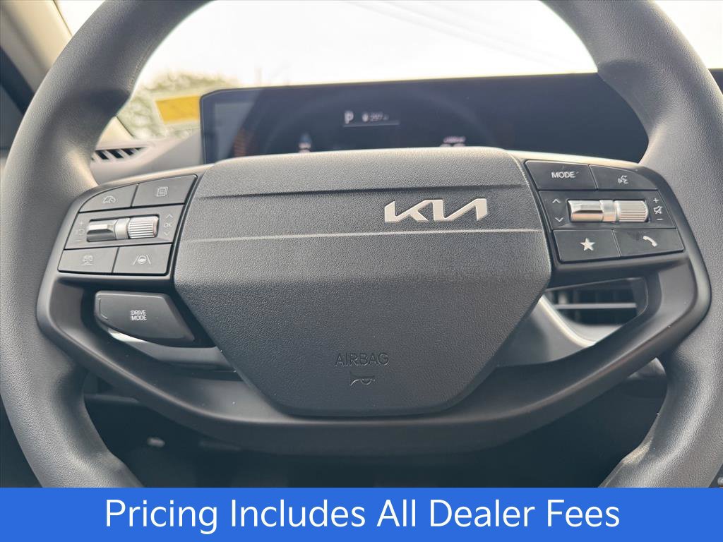 New 2026 Kia K4 FWD image 12