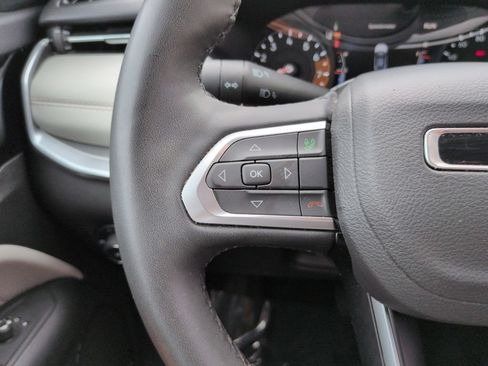 Used 2025 Jeep Compass Limited AWD/4WD image 27