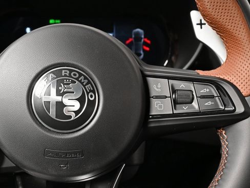 New 2025 Alfa Romeo Giulia w/ Driving Assist Package image 12