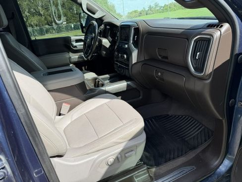 Used 2020 Chevrolet Silverado 2500 LTZ w/ LTZ Convenience Package AWD/4WD image 13