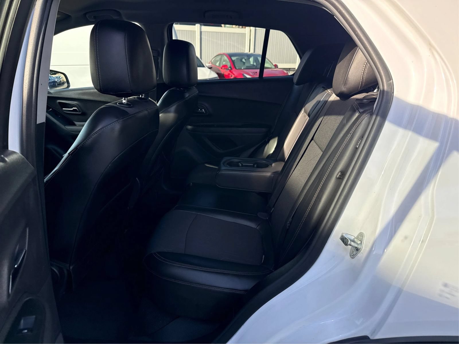 Used 2020 Chevrolet Trax LT w/ LT Convenience Package FWD image 10