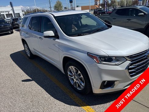 Used 2019 Chevrolet Traverse High Country w/ LPO, Floor Liner Package AWD/4WD image 3