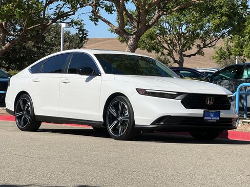 Used 2025 Honda Accord Sport image 8
