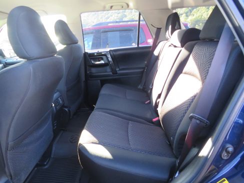 Used 2019 Toyota 4Runner TRD Off-Road image 8