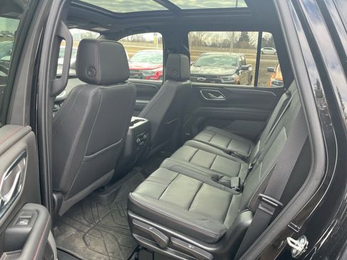 Used 2022 Chevrolet Tahoe RST w/ Sport Performance Package image 9