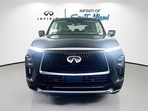 Used 2025 INFINITI QX80 Sensory image 2