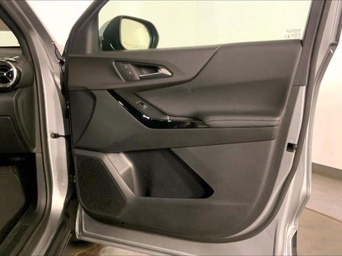 Used 2026 Chevrolet Equinox LT FWD image 26