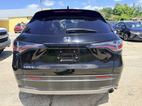 Used 2024 Honda HR-V Sport image 6