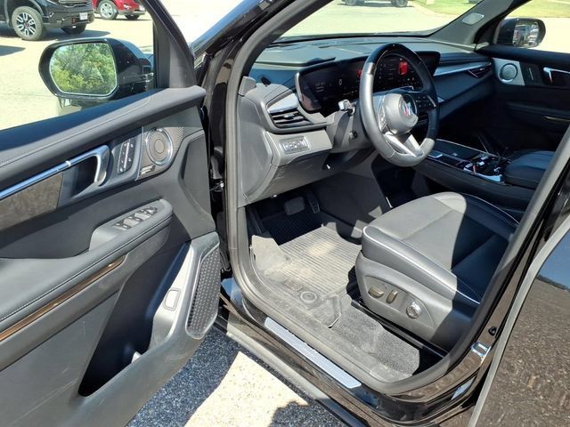 Used 2026 Buick Enclave Avenir w/ Super Cruise Package AWD/4WD image 9