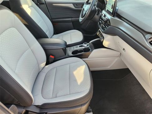 Used 2024 Ford Escape Active image 14
