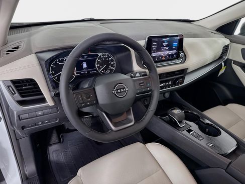 New 2026 Nissan Rogue SV FWD image 9